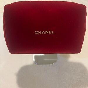🩷Chanel Red Velvet Women's Accessory Chanel Beaute Cosmetic Bag VIP
Gift -Black🩷
